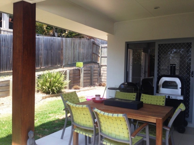 17 Waratah Crescent, Springfield Lakes QLD 4300