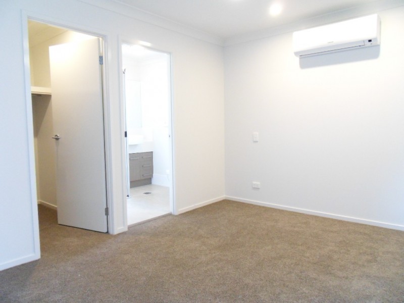 25 Horizon Drive, Springfield Lakes QLD 4300