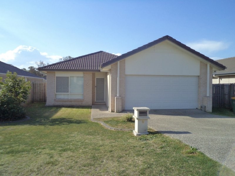 8 Raleigh Place, Redbank Plains QLD 4301
