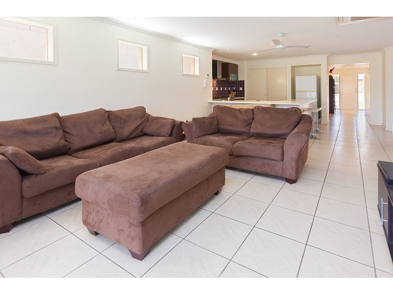 15 Coventina Cres, Springfield Lakes QLD 4300