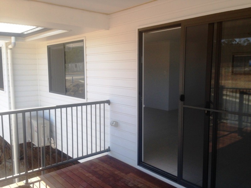 2 Pine Court, Springfield Lakes QLD 4300