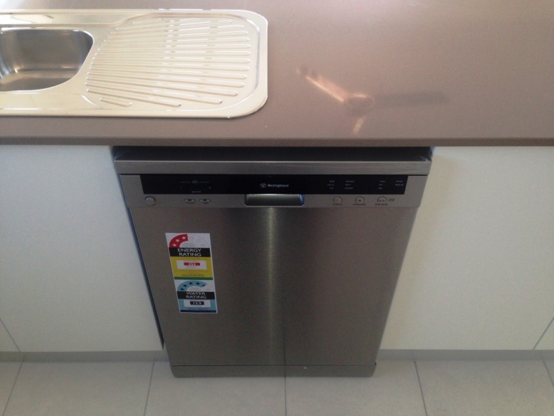 2 Pine Court, Springfield Lakes QLD 4300