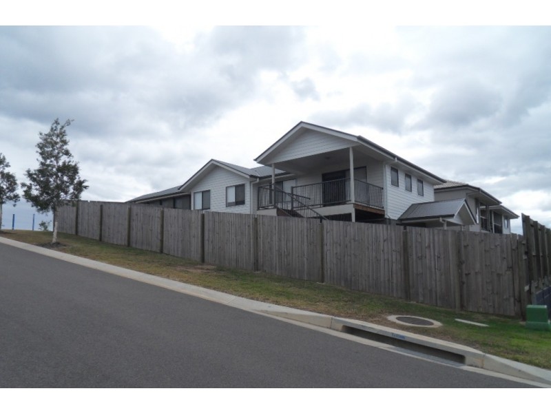 2 Pine Court, Springfield Lakes QLD 4300