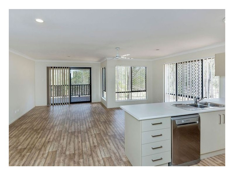 33 Salomon Court, Goodna QLD 4300