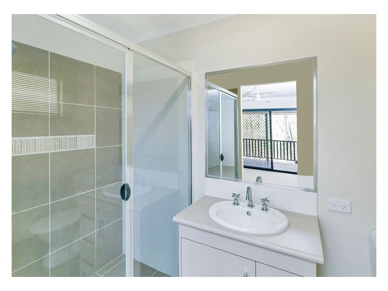 33 Salomon Court, Goodna QLD 4300