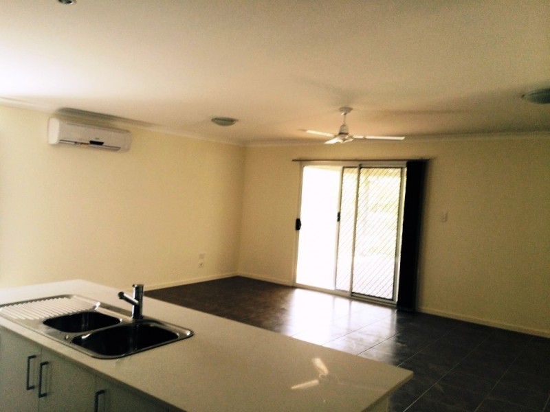 5 Romulus Circuit, Augustine Heights QLD 4300