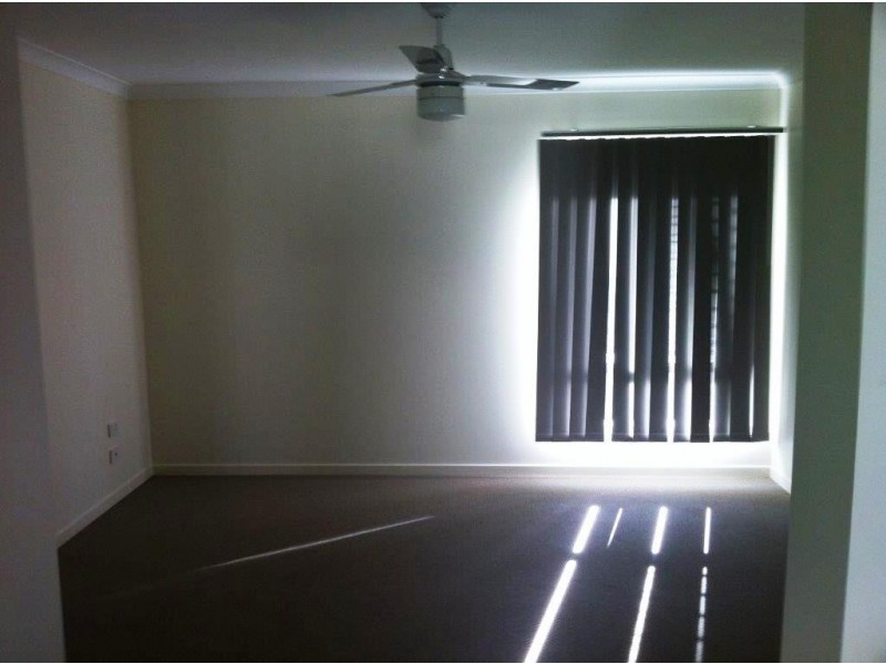 5 Romulus Circuit, Augustine Heights QLD 4300