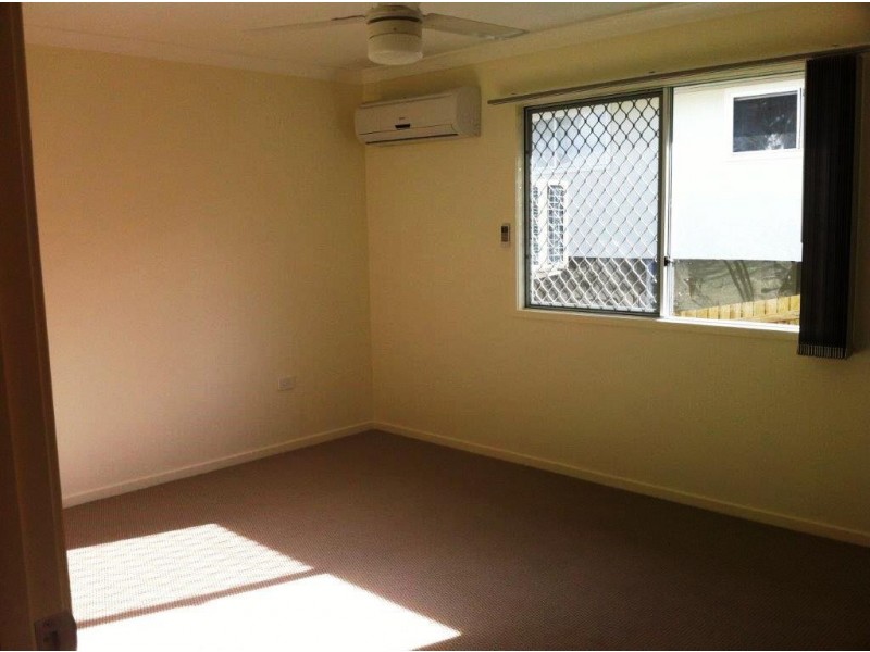 5 Romulus Circuit, Augustine Heights QLD 4300