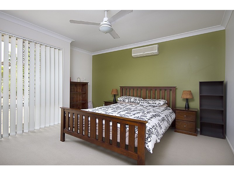 3 Sailboat Way, Springfield Lakes QLD 4300