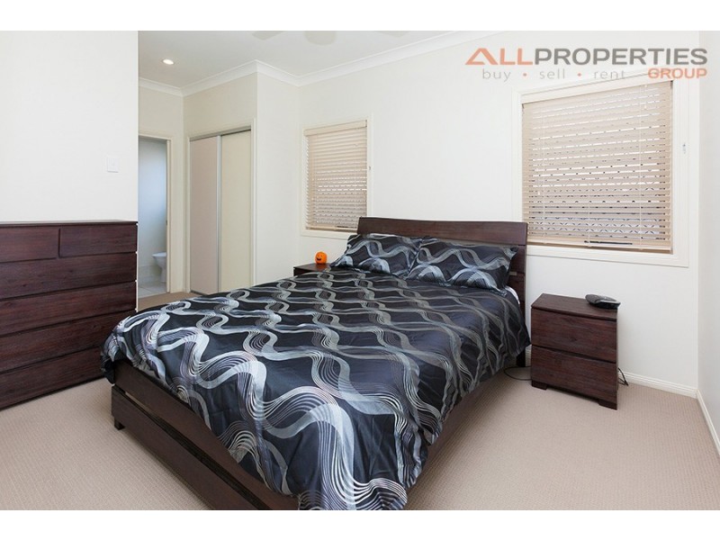 35 Wildflower Drive, Springfield Lakes QLD 4300