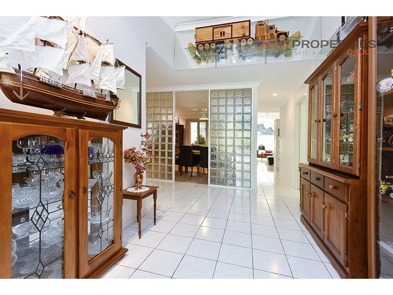 40 Pringle Place, Forest Lake QLD 4078