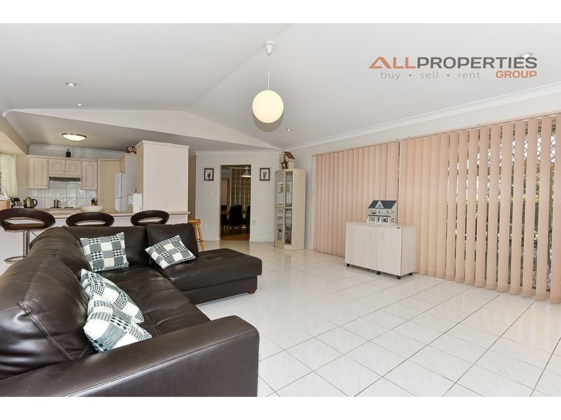 40 Pringle Place, Forest Lake QLD 4078