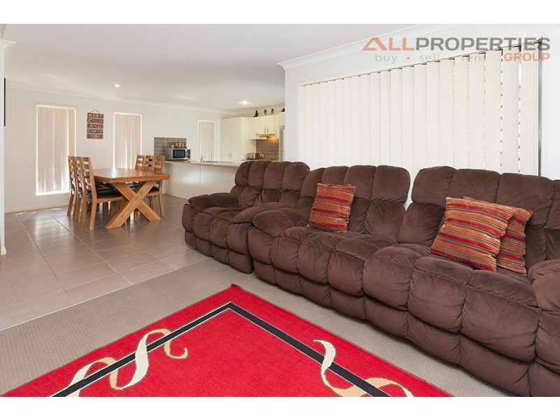 2 Kondalilla Crescent, Springfield Lakes QLD 4300