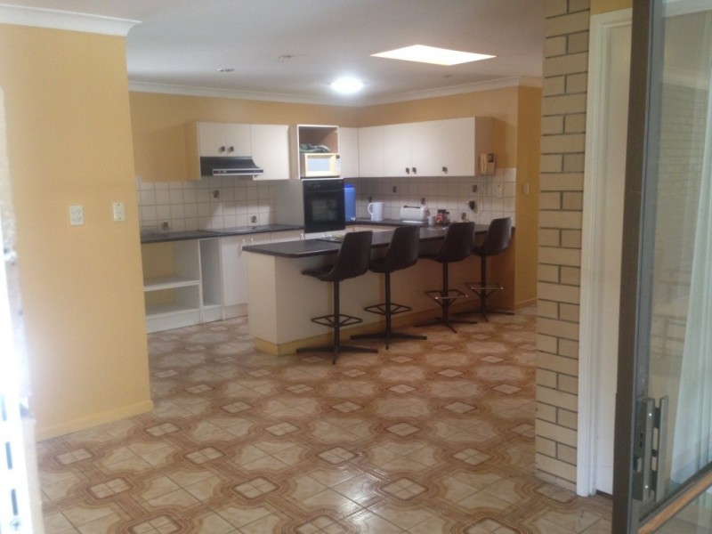 107-113 Hayes Avenue, Camira QLD 4300