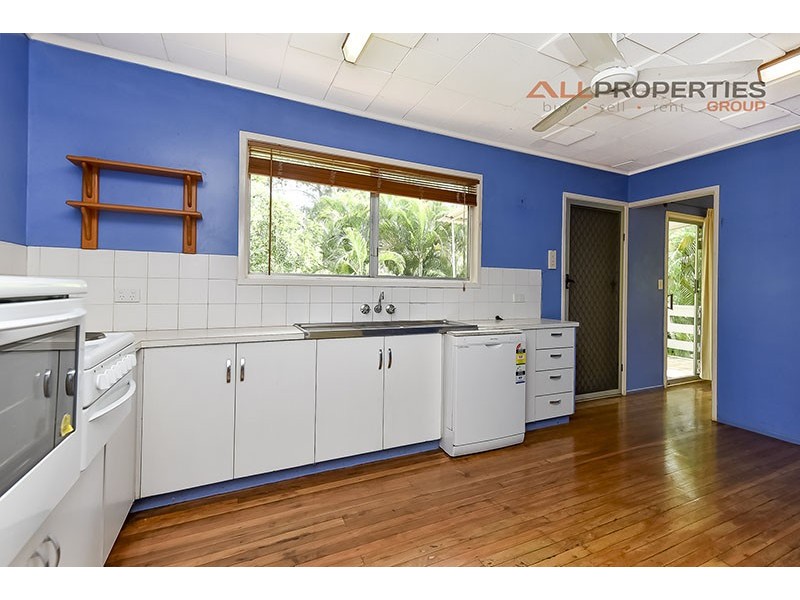 37 Hallett Avenue, Camira QLD 4300