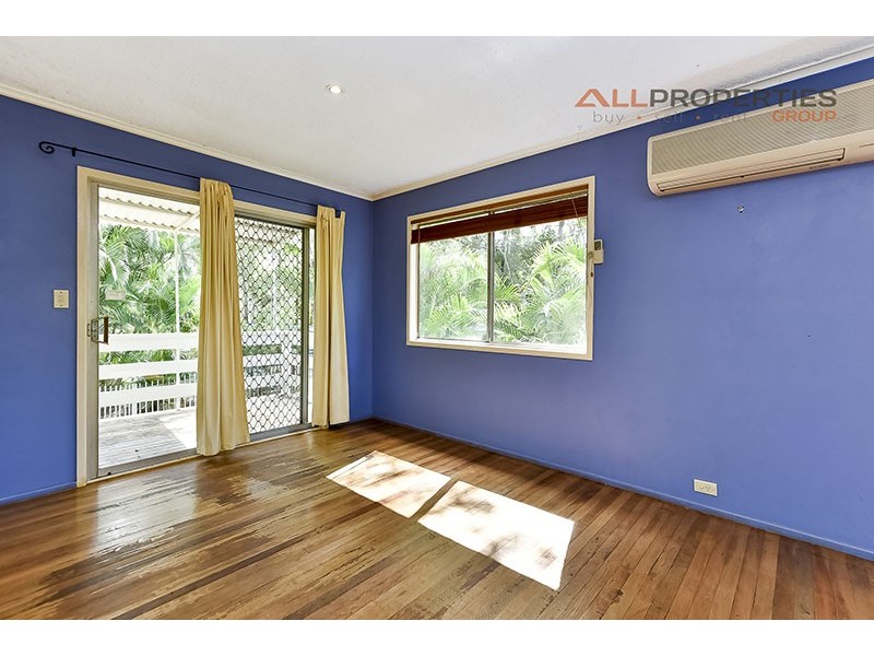 37 Hallett Avenue, Camira QLD 4300