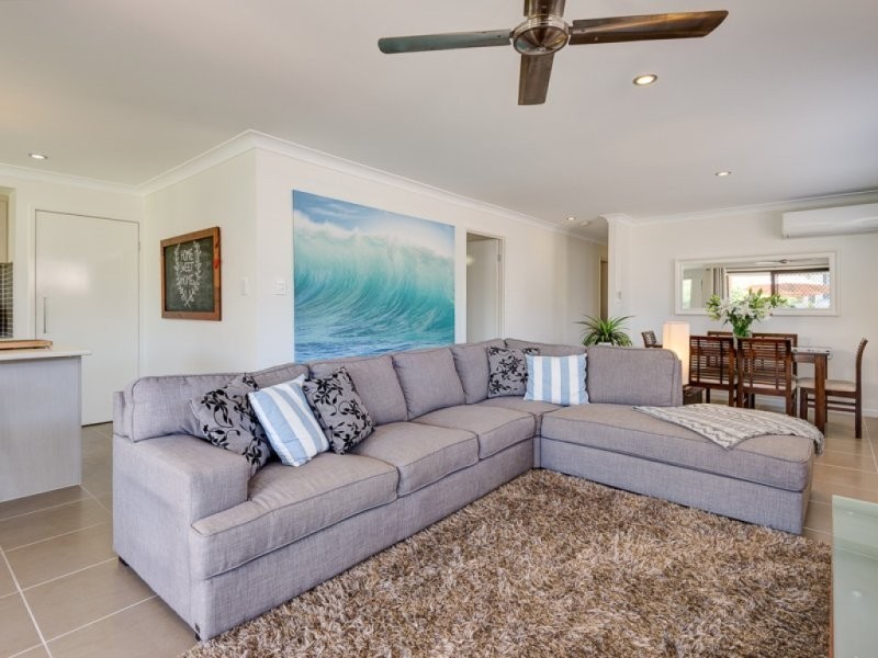 25 Daisy Street, Springfield Lakes QLD 4300