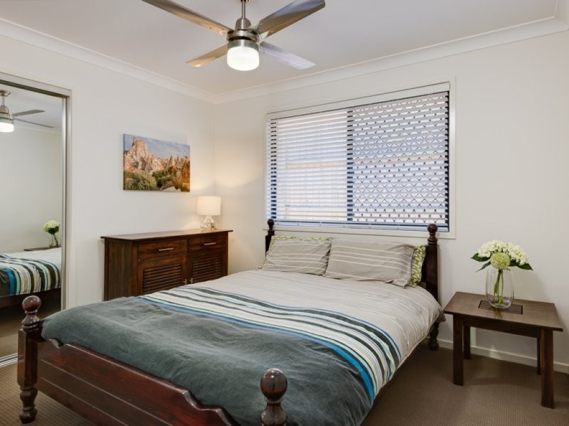 25 Daisy Street, Springfield Lakes QLD 4300
