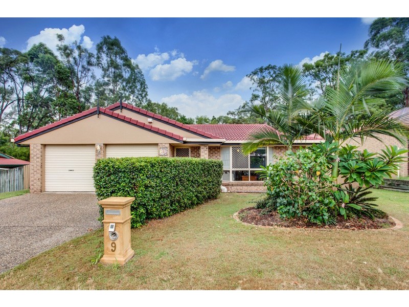 9 Cook Street, Forest Lake QLD 4078