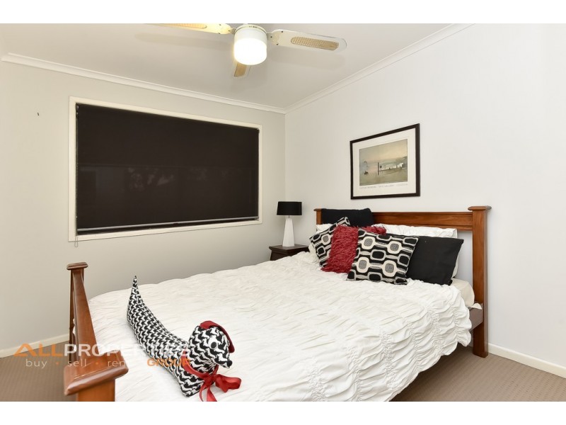 6 Wyclif Avenue, Springwood QLD 4127