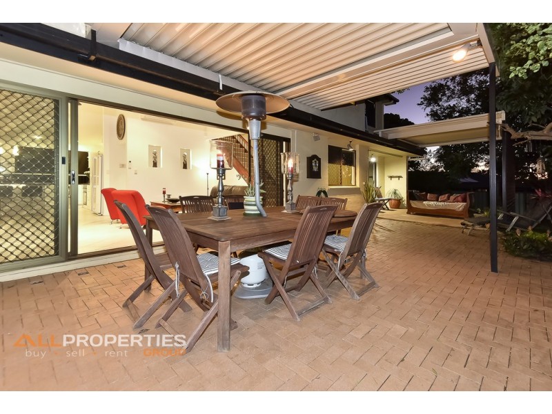 6 Wyclif Avenue, Springwood QLD 4127
