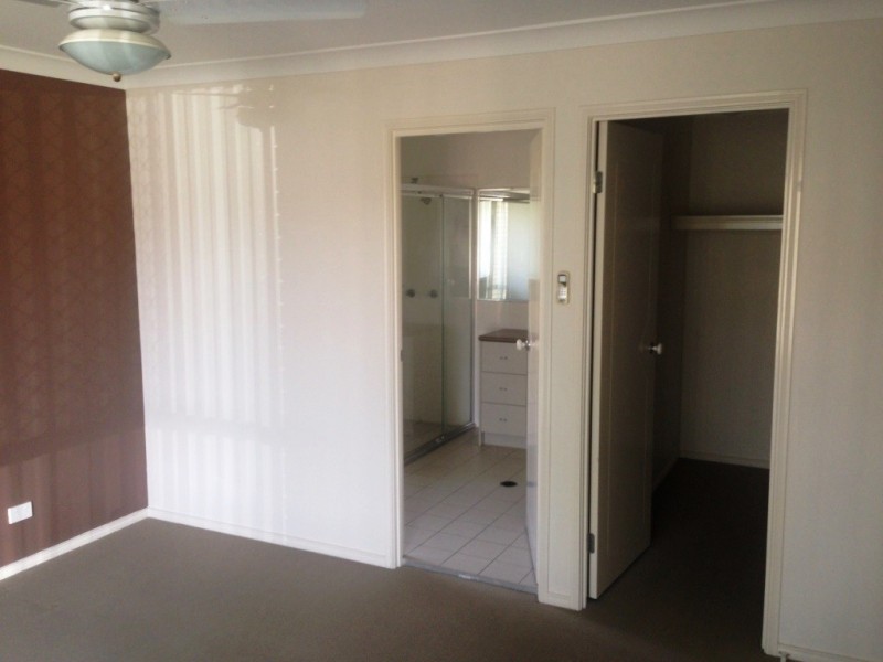 3 Sailboat Way, Springfield Lakes QLD 4300