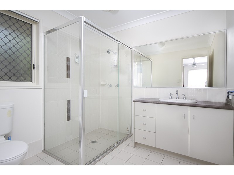 3 Sailboat Way, Springfield Lakes QLD 4300