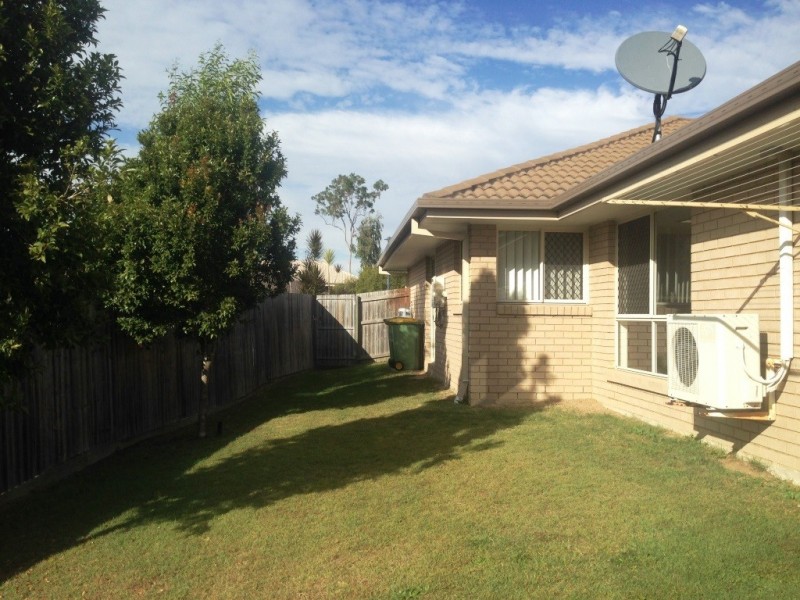 3 Sailboat Way, Springfield Lakes QLD 4300