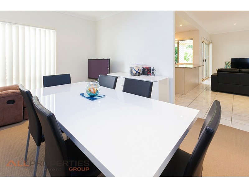 10 Zenith Way, Springfield Lakes QLD 4300