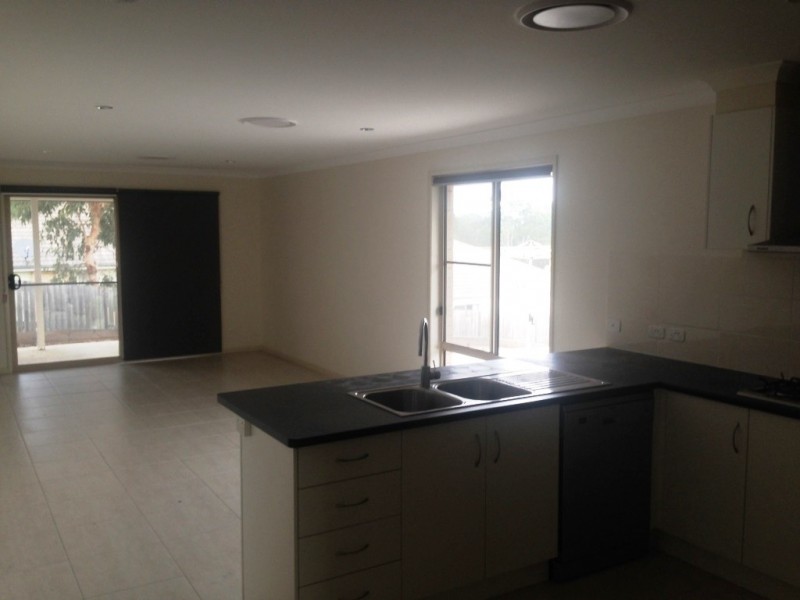 25 Karen Court, Redbank Plains QLD 4301