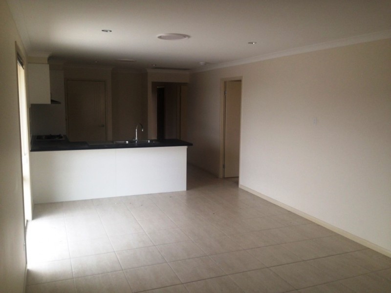 25 Karen Court, Redbank Plains QLD 4301