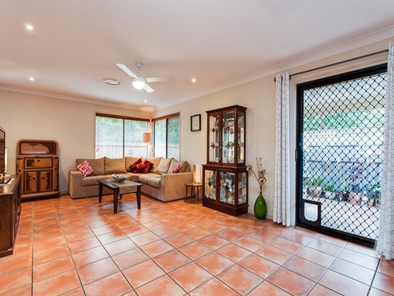 26 Mapleton Crescent, Forest Lake QLD 4078