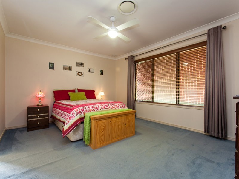 26 Mapleton Crescent, Forest Lake QLD 4078