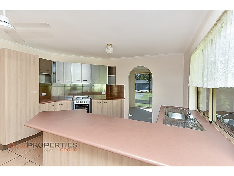 9 Rosa Court, Camira QLD 4300