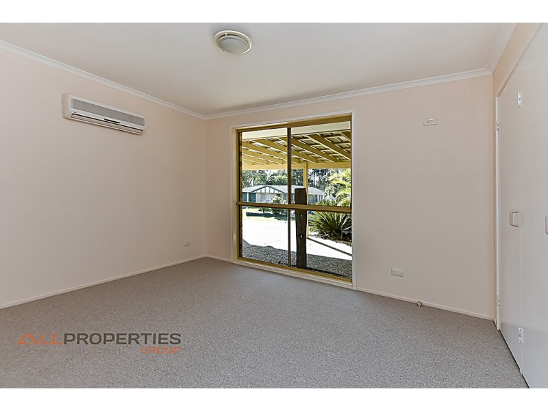 9 Rosa Court, Camira QLD 4300