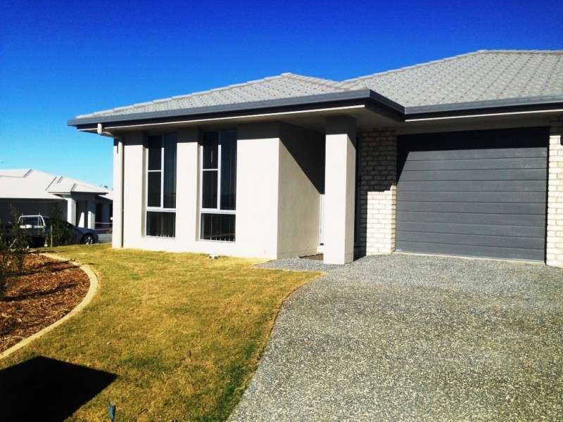 1/2 Rosella Street, Redbank Plains QLD 4301