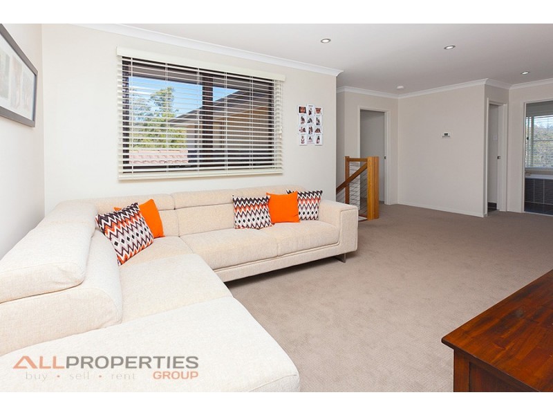17 Judah Crt, Augustine Heights QLD 4300