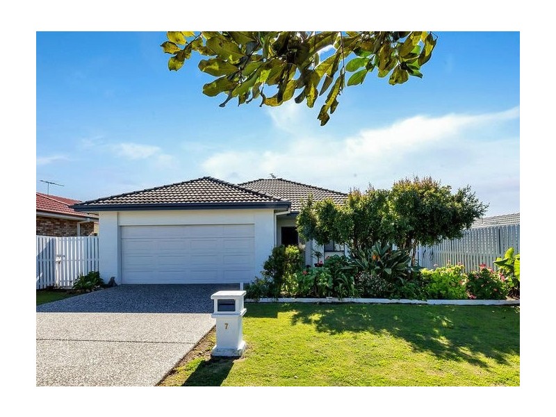 7 French Court, Redbank Plains QLD 4301