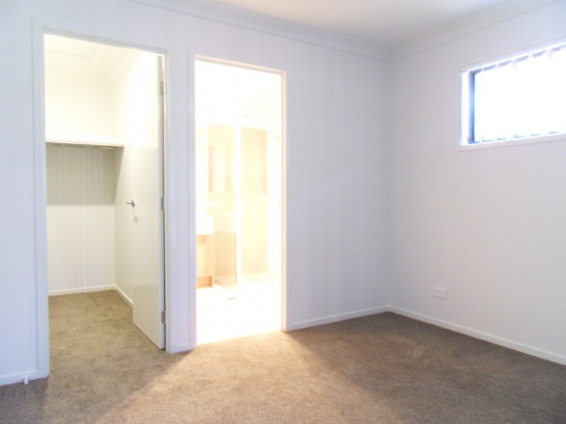 28 Paperbark Drive, Ripley QLD 4306