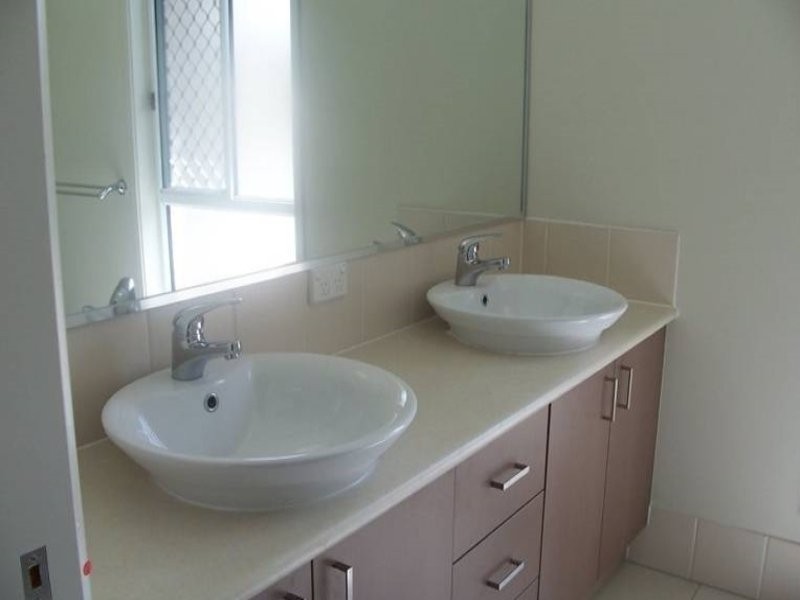 21 Wright Avenue, Redbank Plains QLD 4301