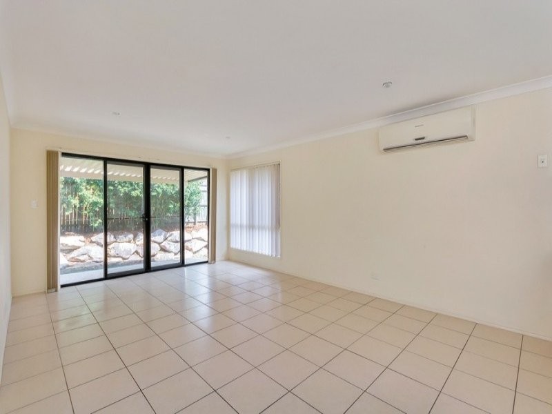 42 Brittany Crescent, Raceview QLD 4305