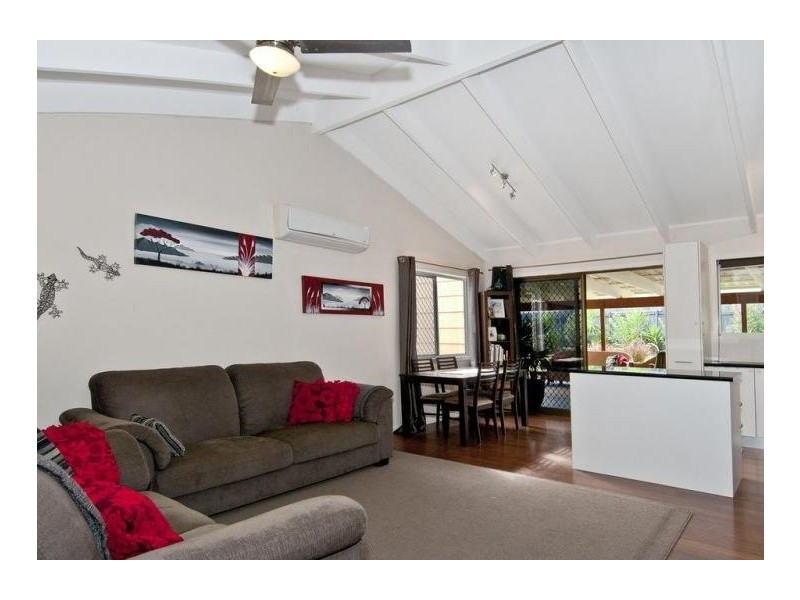 13 Geelong Court, Eagleby QLD 4207