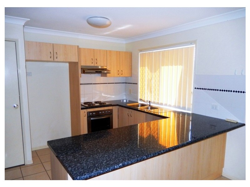 8 Clayton Court, Crestmead QLD 4132