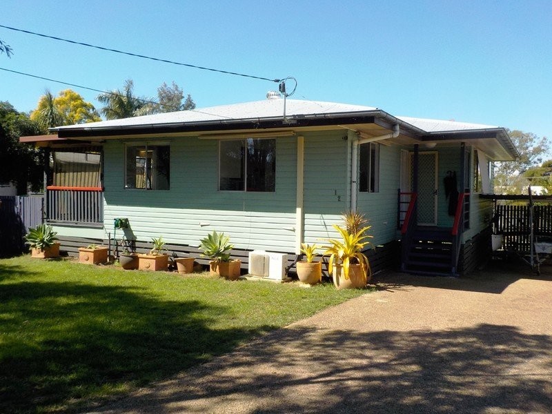 12 Sturt Street, Leichhardt QLD 4305