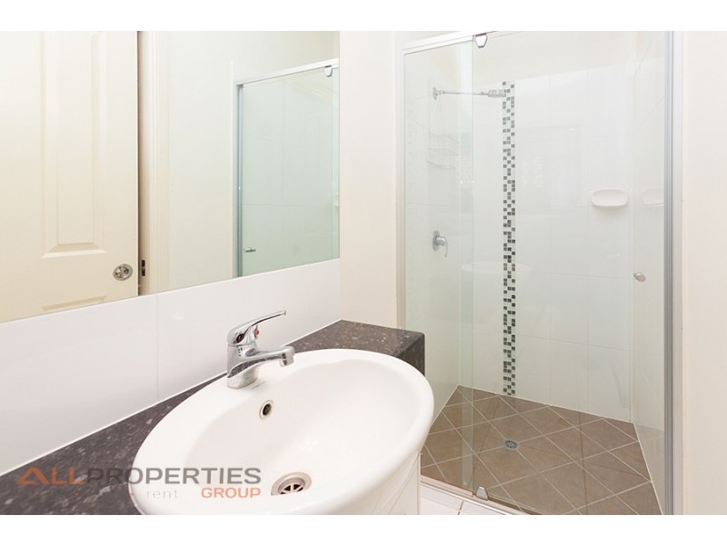 11 Kondalilla Crescent, Springfield Lakes QLD 4300