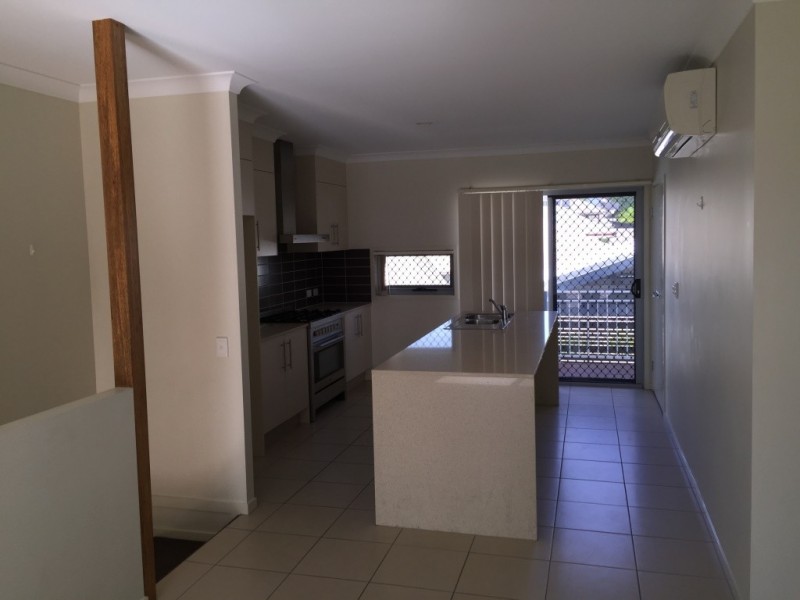 104 Grande Avenue (5 Mimosa Lane), Springfield Lakes QLD 4300