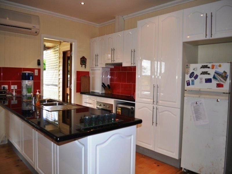 3 Rowena Street, Churchill QLD 4305