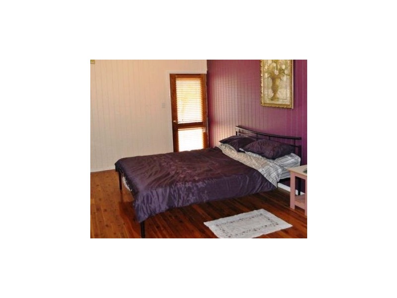 3 Rowena Street, Churchill QLD 4305