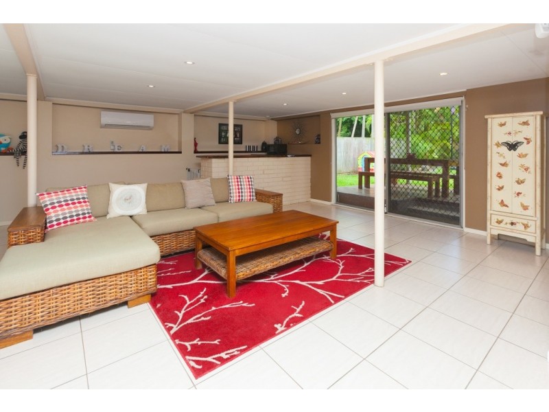 42 Tarana Street, Camp Hill QLD 4152