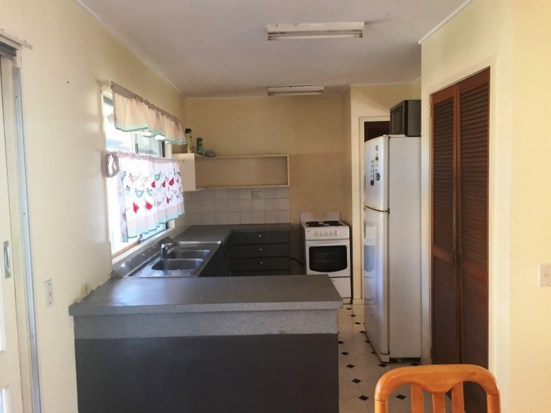 4 Lanark Street, Kenmore QLD 4069